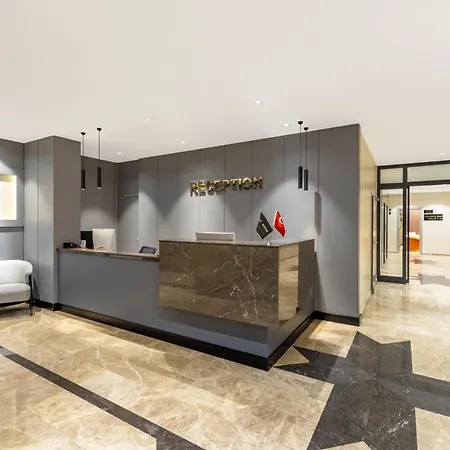 Hotell Mayar 5*